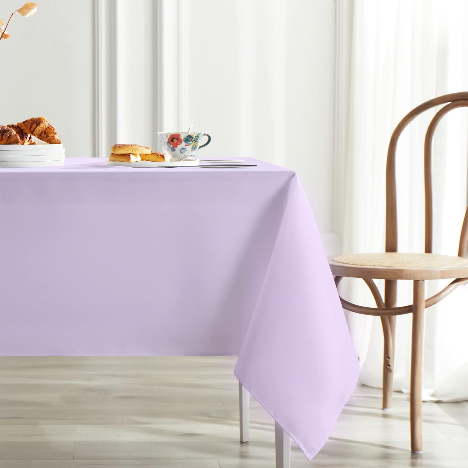 MYSKY HOME Light Purple Tablecloth 60x84 Inch Rectangle Table Cloth- Wrinkle Resistant Washable Polyester Table Cover for Dining Party and Camping